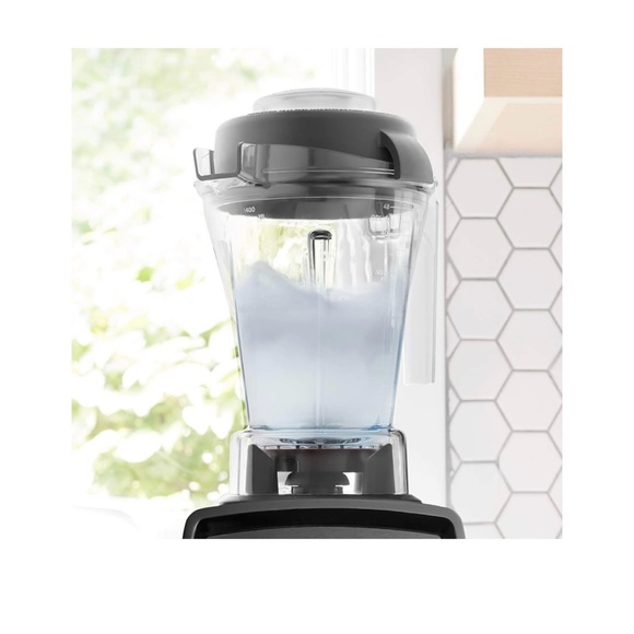 Vitamix 48oz Container With Tamper - Used - Picture 9 of 12